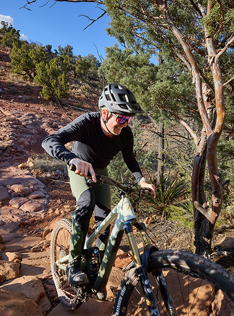 cyclists wearing Smith Aleck Crash Sensor Bike helmets